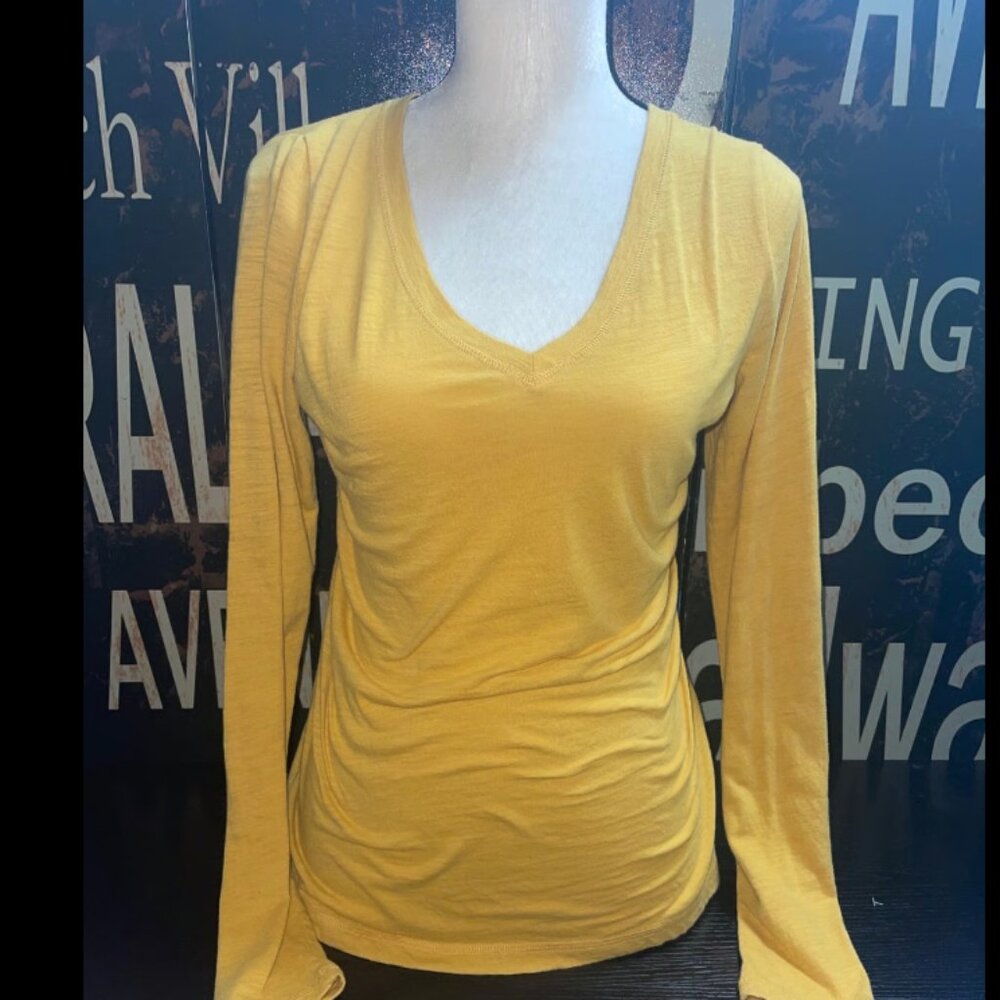 Mossimo long sleeve size medium